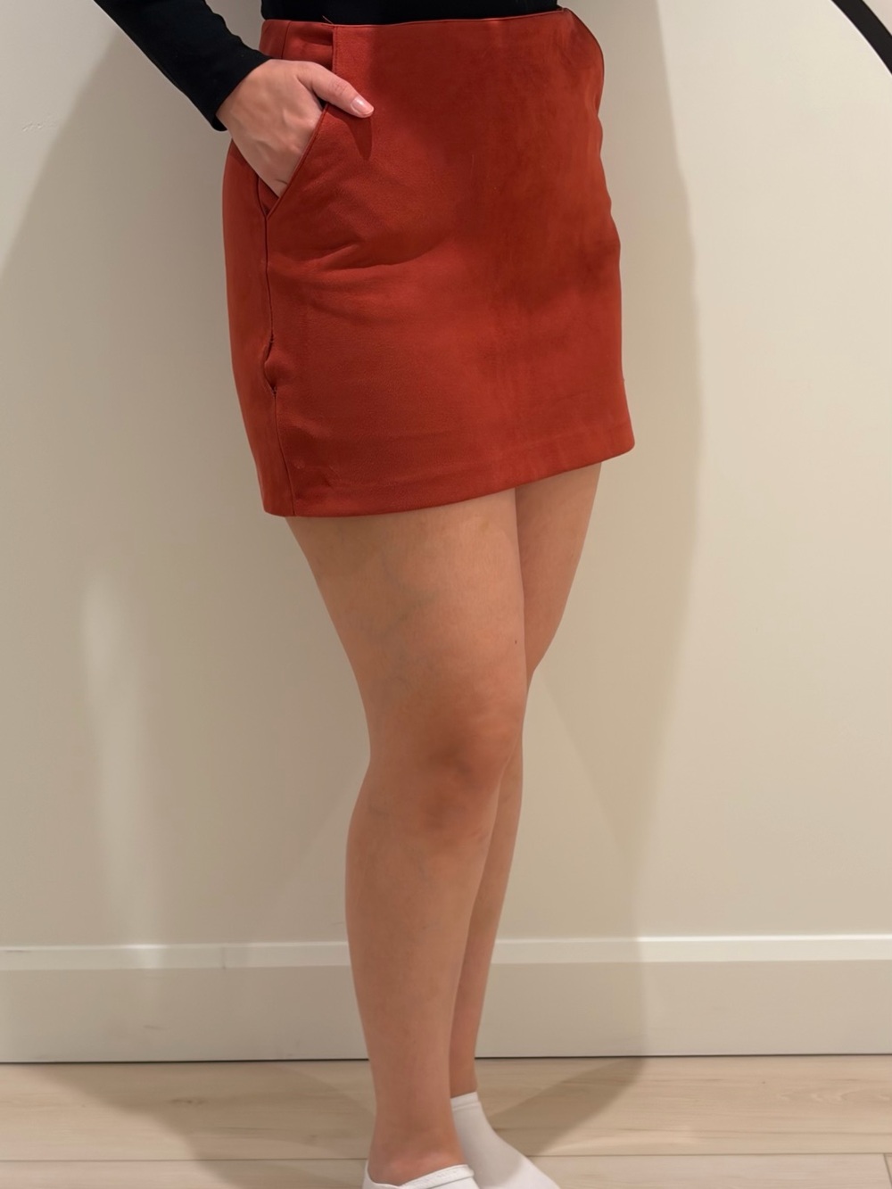 Pull&Bear Rust-Red Suede Mini Skirt - Picture 4 of 5